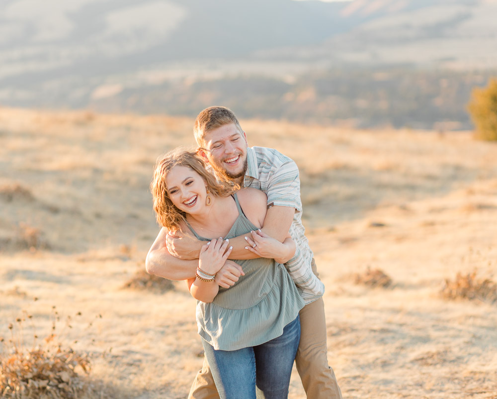 Courtney and Luke Rowena Crest, Oregon engagement session